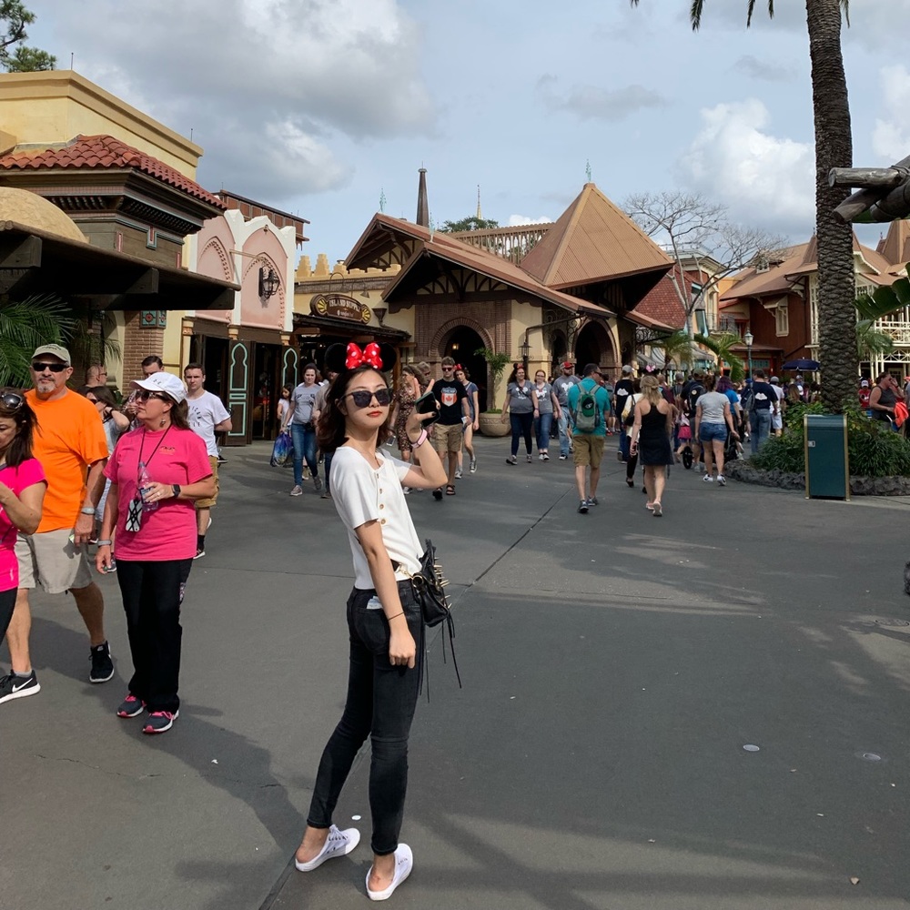 Meet your Posher, Mavis